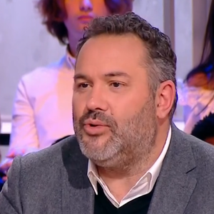 Bruce Toussaint invité de "C Médiatique", le 16 février 2025, sur France 5
