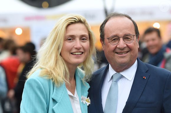 Francois Hollande et Julie Gayet lors du festival Soeurs Jumelles, Rencontre de la musique et de l'image à Rochefort le 1er juillet 2023. © Franck Castel / Bestimage