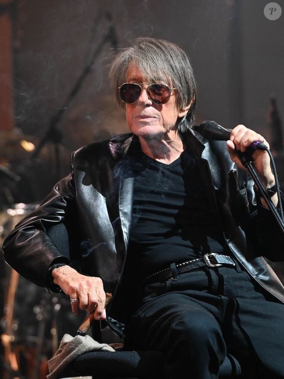 Il s’agira d’une redécouverte des plus grands classiques du chanteur pendant deux heures

Jacques Dutronc et Thomas Dutronc en showcase de leur tournée "Dutronc & Dutronc" au Centre Evénementiel de Courbevoie le 11 avril 2022. Jacques et Thomas Dutronc se rejoignent sur scène pour une tournée unique !  Père et fils, monstres sacrés de la scène française, vous donnent rendez-vous pour des concerts exceptionnels sous le signe du partage et de la complicité. Deux artistes hors du commun à retrouver sur les routes de France. © Coadic Guirec/Bestimage