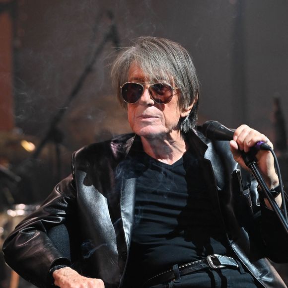 Il s’agira d’une redécouverte des plus grands classiques du chanteur pendant deux heures

Jacques Dutronc et Thomas Dutronc en showcase de leur tournée "Dutronc & Dutronc" au Centre Evénementiel de Courbevoie le 11 avril 2022. Jacques et Thomas Dutronc se rejoignent sur scène pour une tournée unique !  Père et fils, monstres sacrés de la scène française, vous donnent rendez-vous pour des concerts exceptionnels sous le signe du partage et de la complicité. Deux artistes hors du commun à retrouver sur les routes de France. © Coadic Guirec/Bestimage