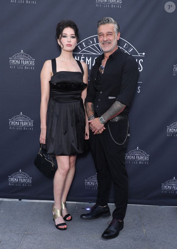 Exclusif - Catherine Davydzenka et son compagnon Stéphane Blancafort - Photocall au festival du cinéma français & gastronomie à Aix-les-Bains le 3 juin 2025 © Denis Guignebourg / Bestimage