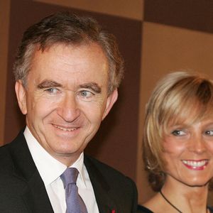 Bernard Arnault et Hélène-Mercier sont mariés depuis 1991. 

Le milliardaire français de LVMH, Bernard Arnault, a demandé la nationalité belge suite à la menace d'une hausse des impôts en France, rapporte aujourd'hui le journal belge La Libre Belgique. Nebinger-Orban-Zabulon/ABACA
