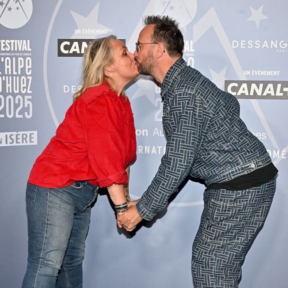 Valerie Damidot, Jarry à la première du film L Amour C est Surcote lors du 28ème Festival du Film de l Alpe d Huez à l Alpe d Huez, France le 14 janvier 2025. Photo par Julien Reynaud/APS-Medias/ABACAPRESS.COM