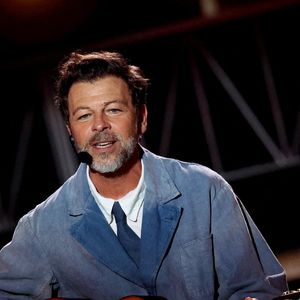 Christophe Maé lors surprises lors de l'enregistrement de l'émission "La chanson secrète N°14", présentée par N.Aliagas et diffusée le 26 décembre sur TF1, consacrée à Helena à Paris le 10 Décembre 2025.
JACOVIDES-MOREAU / BESTIMAGE