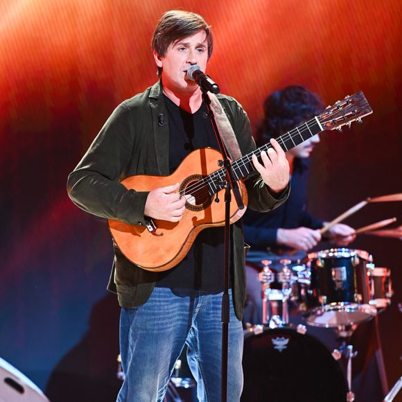 Thomas Dutronc - Enregistrement de l'émission "Vivement Dimanche" au Studio Gabriel à Paris, présentée par M.Drucker et diffusée le 5 octobre sur France 3
© Guillaume Gaffiot / Bestimage