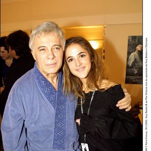 Elle a grandi dans un milieu artistique.
© Francis Petit/ABACA. 31680-7. Paris-France, 16/1/2002. Guy Bedos & sa fille Victoria lors du spectacle de Guy Bedos a l'Olympia.