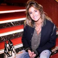 "Je vais accoucher, excusez-moi" : A 45 ans, Caroline Ithurbide se retire provisoirement pour accueillir son bébé, cette tendre vidéo partagée