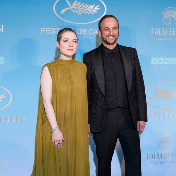 Emilie Dequenne et son mari Michel Ferracci - Photocall du dîner d'ouverture du 77ème Festival International du Film de Cannes, au Carlton. Le 14 mai 2024
© Borde-Jacovides-Moreau / Bestimage