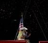 Pour son Cowboy Carter Tour, elle chante sa chanson "16 carriages" sur une voiture suspendue dans les airs.
Beyonce se produit lors du dernier concert de sa tournée Cowboy Carter Tour au Tottenham Hotspur Stadium à Londres, Royaume-Uni, le 16 juin 2025. Photo by Splash News/ABACAPRESS.COM