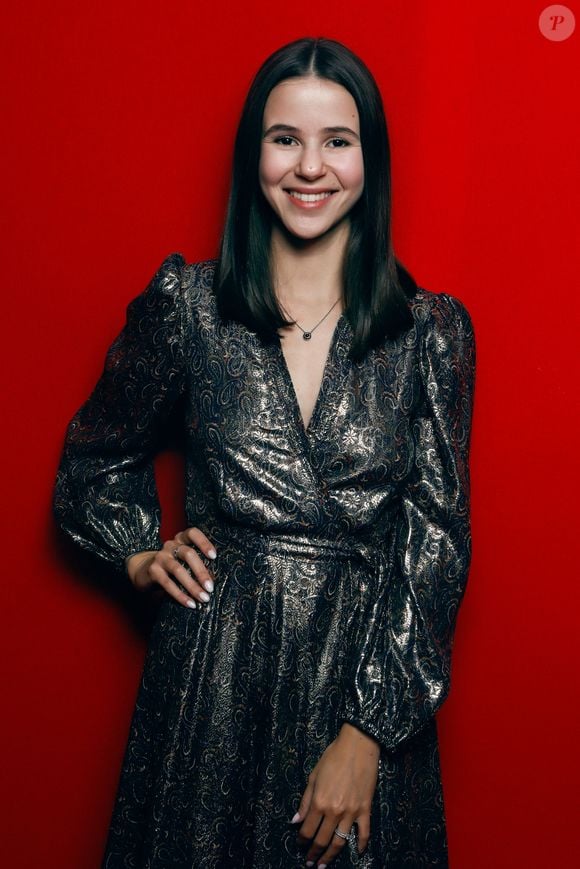 En mars 2025, la chanteuse annonçait attendre son premier enfant.

Exclusif - Marina Kaye - Backstage - Enregistrement de l'émission "Ce soir on chante pour la protection des animaux", présentée par E.Gossuin et J.Anthony, et diffusée le 17 août sur W9
© Christophe Clovis / Bestimage