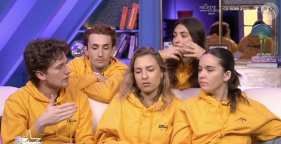 À la fin, dix d'entre eux se retrouvent nommés.

Extrait de la quotidienne de la "Star Academy"