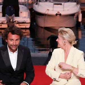 Exclusif -  Anne-Elisabeth Lemoine, Bertrand Chameroy, sur le plateau de l'émission "C à vous" lors du 78ème Festival International du Film de Cannes, France, le 16 mai 2025. © Jack Tribeca/Bestimage
