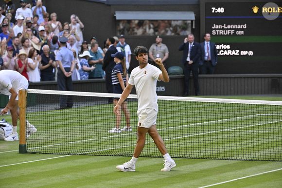 Carlos Alcaraz bat Jean Leonard Struff (6-1, 3-6, 6-3, 6-4) au tournoi de tennis de Wimbledon à Londres, le 5 juillet 2025. 

© Chryslene Caillaud / PsnewZ / Bestimage