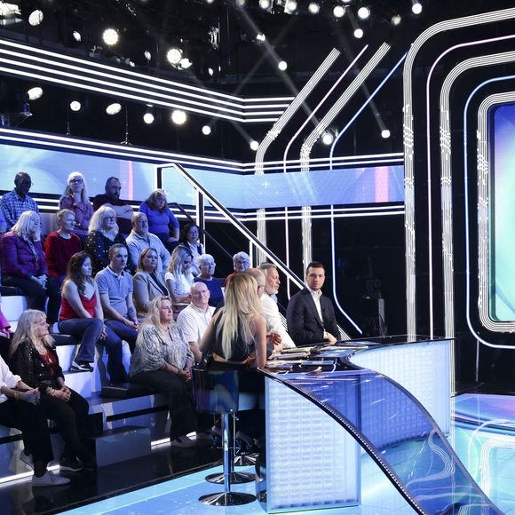 Exclusif - Cyril Hanouna, sur le plateau de l’émission « TPMP » présentée par C.Hanouna et diffusée en direct sur Youtube et sur toutes les box (SFR, FREE, Bouygues, MyCanal etc), Paris, France, le 20 mars 2025. © Jack Tribeca / Bestimage