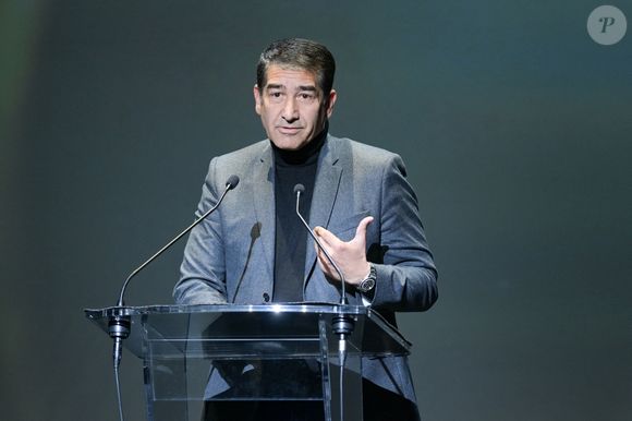 Pour rappel, il y officiait depuis 2018 comme intervenant politique.

Karim Zéribi lors de la 3ème cérémonie de remise des prix DAPAT qui récompensent des associations qui mènent des actions remarquables au profit des femmes en situation de précarité, au théâtre du Rond-Point à Paris le 18 mars 2024.

© Rachid Bellak / Bestimage