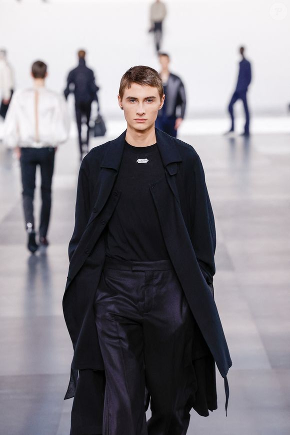 Défilé Dior Homme à l'École-Militaire lors de la semaine de la mode masculine automne/hiver 2025-2026 à Paris, France, le 24 janvier 2025.