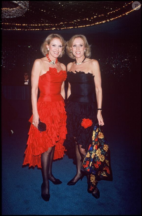 Alice và Ellen Kessler: Cặp song sinh nổi tiếng của thập niên 50 và 60 qua đời cùng nhau ở tuổi 89 - Purepeople