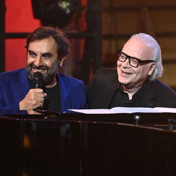 Exclusif - André Manoukian et Erik Berchot - Enregistrement de l'émission "Le Grand Echiquier : Spéciale Charles Aznavour" à l'Opéra royal de Versailles, présentée par C.Chazal et A.Manoukian, et diffusée sur France 2 le 29 mai 2025. © Guillaume Gaffiot/Bestimage