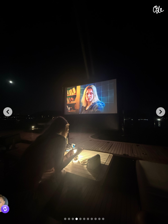 Un cliché montrant Ester Expósito de dos a particulièrement attiré l’attention.

Capture Kylian Mbappé - Instagram