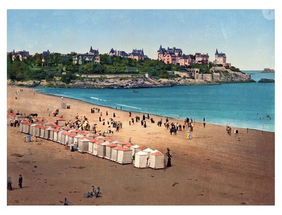 Il s'agit de la Bretagne, région la plus accueillante de France
Photo couleur de la plage de Dinard, France. Datée de 1895 Photo by World History Archive/ABACAPRESS.COM