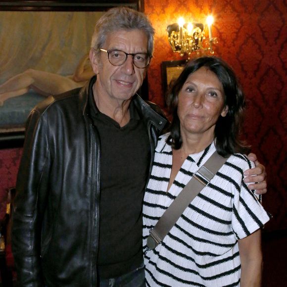 Michel Cymes et sa femme Nathalie - Générale de la Pièce " Je me souviendrai... de presque tout " au Théâtre Montparnasse à Paris le 18 Septembre 2025.

© Bertrand Rindoff / Bestimage