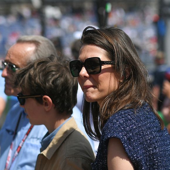 Le fils de la Monégasque et de Gad Elmaleh était dans les paddocks

Raphael Elmaleh, Charlotte Casiraghi - Les people dans les paddocks la veille du Grand Prix de Formule 1 (F1) de Monaco le 24 mai 2025.
© Lionel Urman / Bestimage