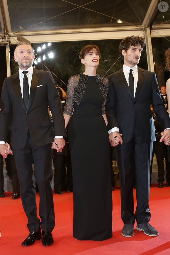 Vincent Cassel, Maïwenn Le Besco, Louis Garrel - Montée des marches du film "Mon Roi" lors du 68ème Festival International du Film de Cannes, le 17 mai 2015.