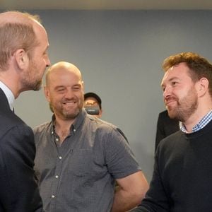 Le Prince de Galles, patron du College of Paramedics, salue le Dr Halden Hutchinson-Bazely alors qu'il assiste à la conférence inaugurale sur les urgences et les soins intensifs au Birmingham Conference and Events Centre. Cette conférence vise à aider les intervenants d'urgence à prendre des décisions efficaces sous pression. 15 janvier 2025. Photo by Aaron Chown/PA Wire/ABACAPRESS.COM