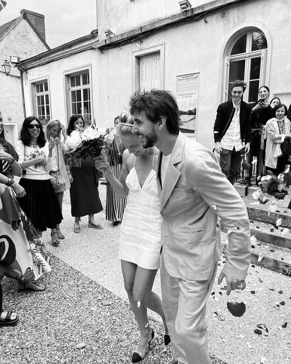 Ben Attal et Jordane Crantelle le jour de leur mariage
