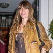 Dans un décor authentique... Lou Doillon s’offre une parenthèse avec son compagnon Stéphane et leur fils Laszlo sur une île loin de la France