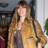 Dans un décor authentique... Lou Doillon s’offre une parenthèse avec son compagnon Stéphane et leur fils Laszlo sur une île loin de la France