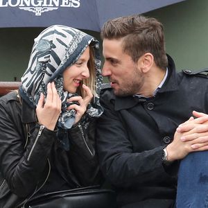 Audrey Lamy et son compagnon Thomas Sabatier aux Internationaux de France de tennis de Roland Garros à Paris le 31 mai 2015.