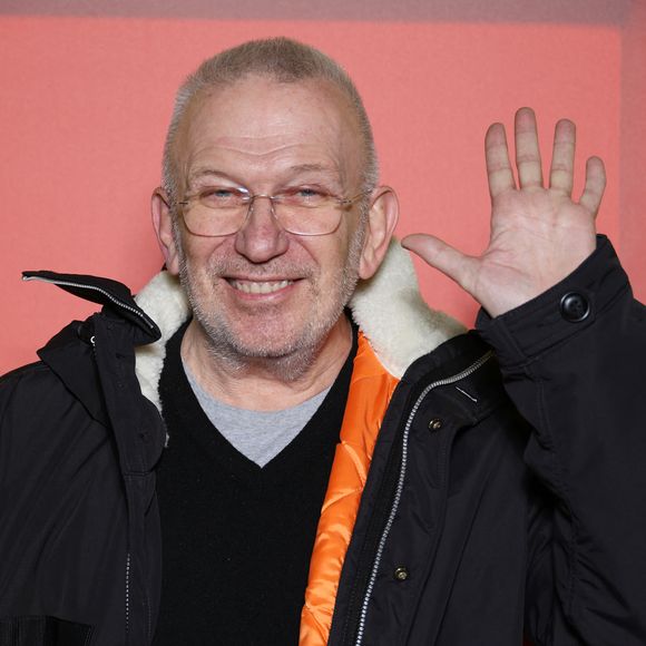 Jean-Paul Gaultier à la première du film "La chambre d'à côté" au cinéma Pathé Palace. Paris, 16 décembre 2024.
© Denis Guignebourg/Bestimage