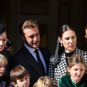 Pierre Casiraghi, la princesse Caroline de Hanovre, Beatrice Borromeo, Francesco Carlo Albert Casiraghi, Stefano Ercole Carlo Casiraghi, Balthazar Casiraghi-Rassam, Andrea Casiraghi, Tatiana Santo Domingoi, India Casiraghi et Maximilian Casiraghi - La famille princière de Monaco au balcon du palais, à l'occasion de la Fête Nationale de Monaco, le 19 novembre 2024. © Jacovides-Bebert/Bestimage