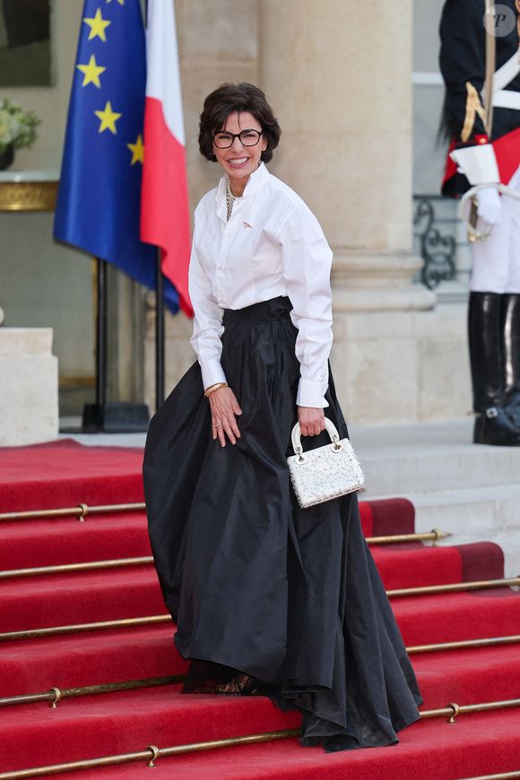 Rachida Dati, ministre de la Culture - Arrivées au dîner d'Etat donné en l'honneur de leurs Majestés le roi et la reine du Danemark, dans la cour d'Honneur du palais présidentiel de l'Elysée à Paris, France, le 31 mars 2025, pour une visite d'Etat de trois jours. © Cyril Moreau/Bestimage