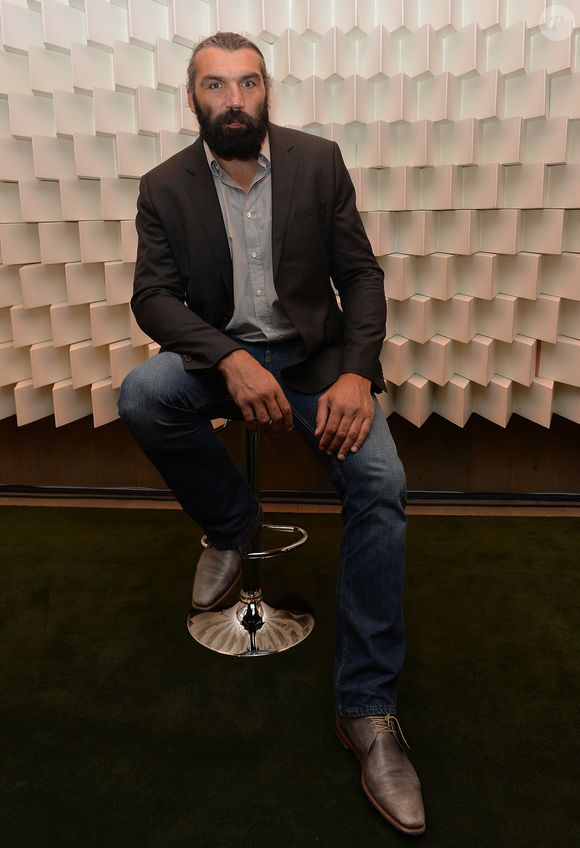 Sébastien Chabal pose au centre culturel alternatif Electric lors de la soirée des 20 ans d'Orange à Paris le 9 septembre 2014. ©VEEREN / BESTIMAGE