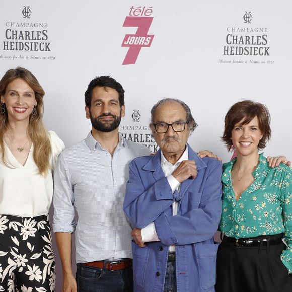 Amélie ETASSE, Ophélie MEUNIER, Dominique TENZA, Gérard HERNANDEZ, Nathalie RENOUX et Fanny COTTENCON - Soirée Summer Party de Télé 7 Jours au Restaurant Monsieur Bleu, à Paris. Le 12 Juin 2023. © Christophe Aubert via Bestimage