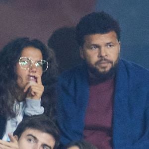 Jo-Wilfried Tsonga et sa femme Noura El Shwekh - People des les tribunes de la coupe du Monde de Rugby France 2023 - Match de quart de finale "France-Afrique du Sud (28-29)" au Stade de France à Saint-Denis 15 octobre 2023. © Moreau-Jacovides/Bestimage