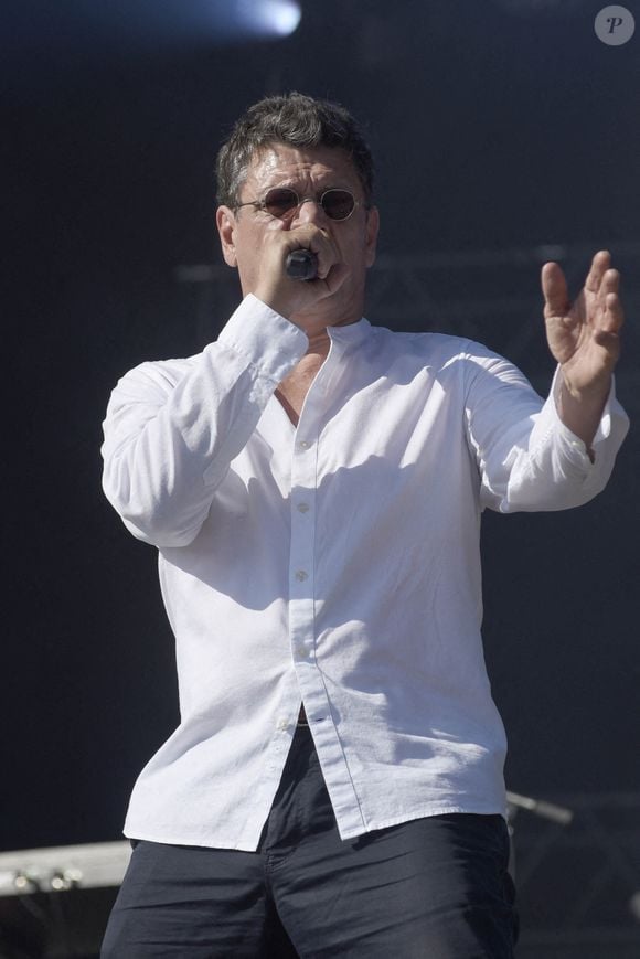 Marc Lavoine assiste à la Fête de l'Humanité 2019 au parc départemental Georges Valbon à La Courneuve, le 14 septembre 2019.