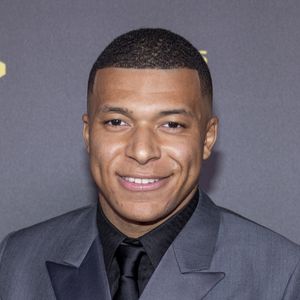 Qui est la mystérieuse blonde aux côtés de Kylian Mbappé au GP de Monaco ?

Kylian Mbappé - Photocall de la 67ème cérémonie du Ballon d’Or au Théâtre du Chatelet à Paris. © Cyril Moreau/Bestimage