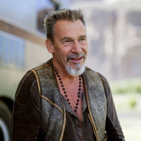 Florent Pagny a récemment fait son retour en France, délaissant sa demeure en Patagonie.

Captures d'écran du reportage "Florent Pagny, mon combat" diffusé sur TF1 lors de l'émission Sept à huit. © Captures ecran TF1 via Bestimage