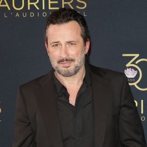 Michaël Cohen - Photocall de la 30ème cérémonie des Lauriers de l'audiovisuel au théâtre Marigny à Paris le 24 février 2025. © Coadic Guirec/Bestimage