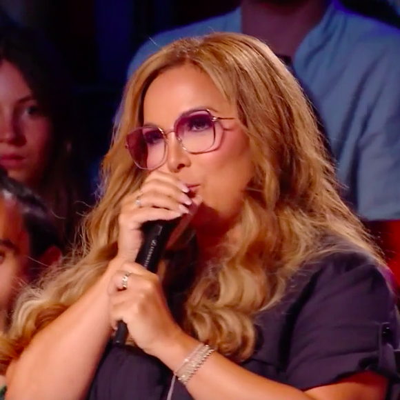 Le premier épisode de la nouvelle saison de l'émission La France a un incroyable talent sur M6 (capture d'écran). Hélène Ségara a été touchée par les mot de Karine Le Marchand