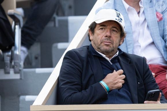 Patrick Bruel en tribunes (night session) lors des Internationaux de France de Tennis de Roland Garros 2025, à Paris, France, le 6 juin 2025. © Jacovides-Moreau/Bestimage
