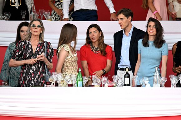La princesse Caroline de Hanovre, sa fille Charlotte Casiraghi, son fils, né de son union avec Gad Elmaleh, Raphael, la princesse Alexandra de Hanovre, son fiancé Ben-Sylvester Strautmann, Melanie de Massy et Diane Fissore, la présidente du jumping et de la Fédération monégasque d’équitation, ont assisté à la 2eme journée du Jumping International de Monte-Carlo, le 4 juillet 2024. La compétition se déroule sur le port Hercule à Monaco, du 3 juillet au 5 juillet. La princesse Caroline, sa fille Charlotte et Diane Fissore, ont remis le 1er prix de la Longines Pro-Am Cup au profit de l'AMADE et recupéré un chèque de 20000 Euros pour l'associarion fondée en 1963 par la princesse Grace de Monaco en faveur de la protection et de l’épanouissement des enfants. C'es le binôme composé de Giacomo Paneraj (MON) et Felipe Coutinho Mendonca Nagata (BRE), pour la Team Paneraj & Partner Estate qui ont pris la première place. © Bruno Bebert/Bestimage