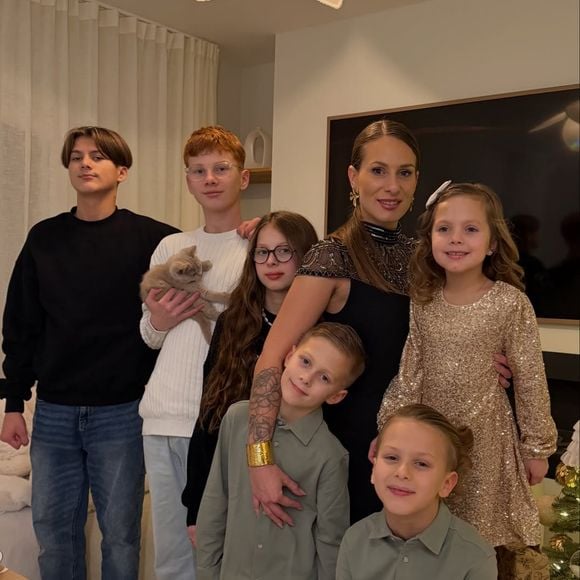 Camille Santoro (Familles nombreuses) ouvre les portes de son immense maison de 300m² : "On dirait un catalogue, sans vie"