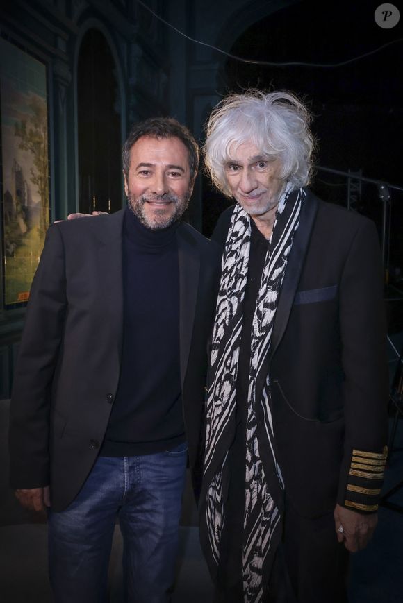 Exclusif - Bernard Montiel, Louis Bertignac, pendant l’enregistrement d’Olympiascope, à l’Olympia, présenté par B.Montiel et diffusé le 18 janvier 2025 sur Olympia TV, à Paris, France, le 14 janvier 2025. © Jack Tribeca/Bestimage