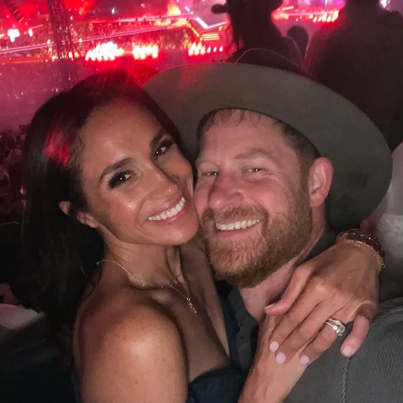 Depuis la sortie de sa série "With love, Meghan" sur Netflix, Meghan Markle se présente comme une véritable ambassadrice du lifestyle à l’américaine...


Publication Instagram de @meghan.