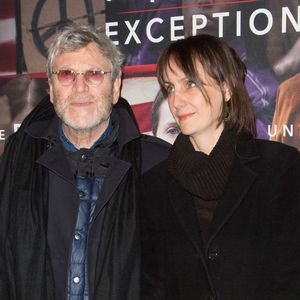 Valérie Kéruzoré était le premier soutien de Tchéky Karyo.

Tcheky Karyo et Valerie Keruzore assistent à la première du film 'Une Femme d'Exception' 'On the Basis of Sex' à Paris au Gaumont Opéra Capucines le 04 décembre 2018 à Paris, France. Photo par Nasser Berzane/ABACAPRESS.COM