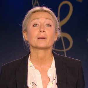 Anne-Sophie Lapix aux commandes du JT de 20heures sur France 2 ce jeudi 29 mai 2025. (Capture d'écran)